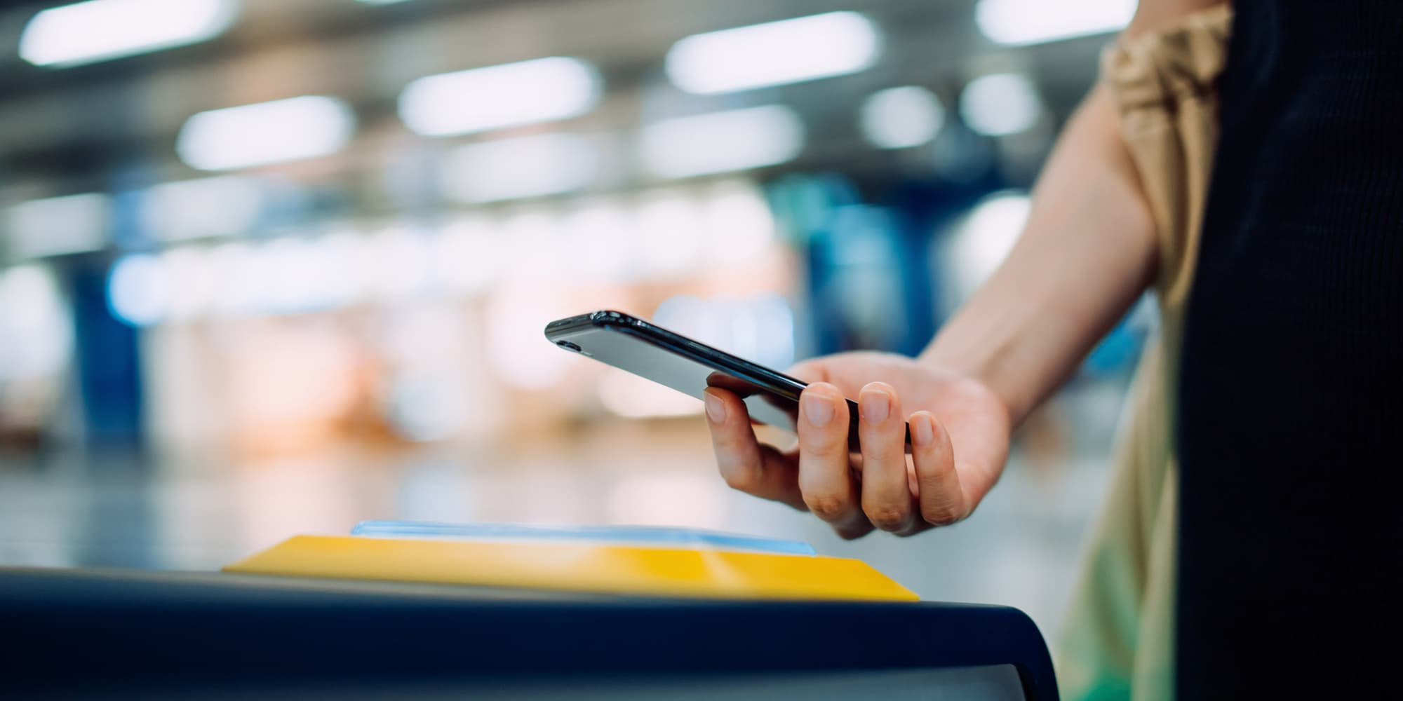 Après s'être longuement fait désirer, le Pass Navigo est enfin disponible sur iPhone.