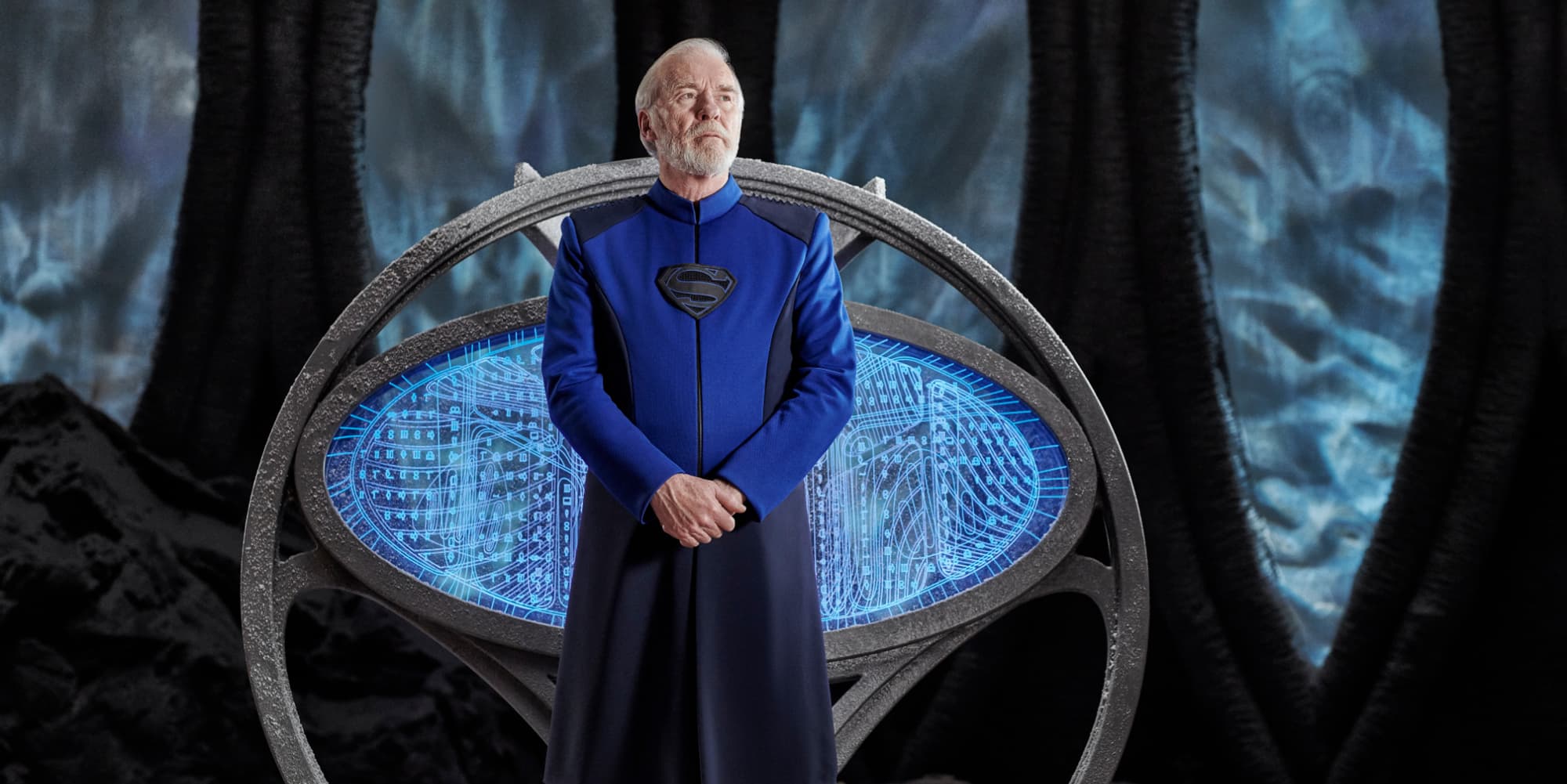 Val-El, grand-père de Seg-El, personnage principal de la série Krypton sur SYFY.