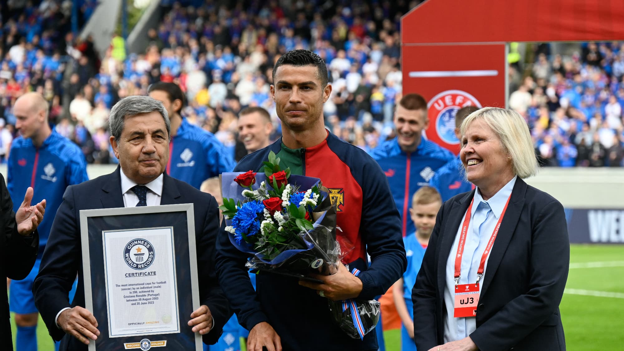 Cristiano Ronaldo enters the Guinness Book of Records