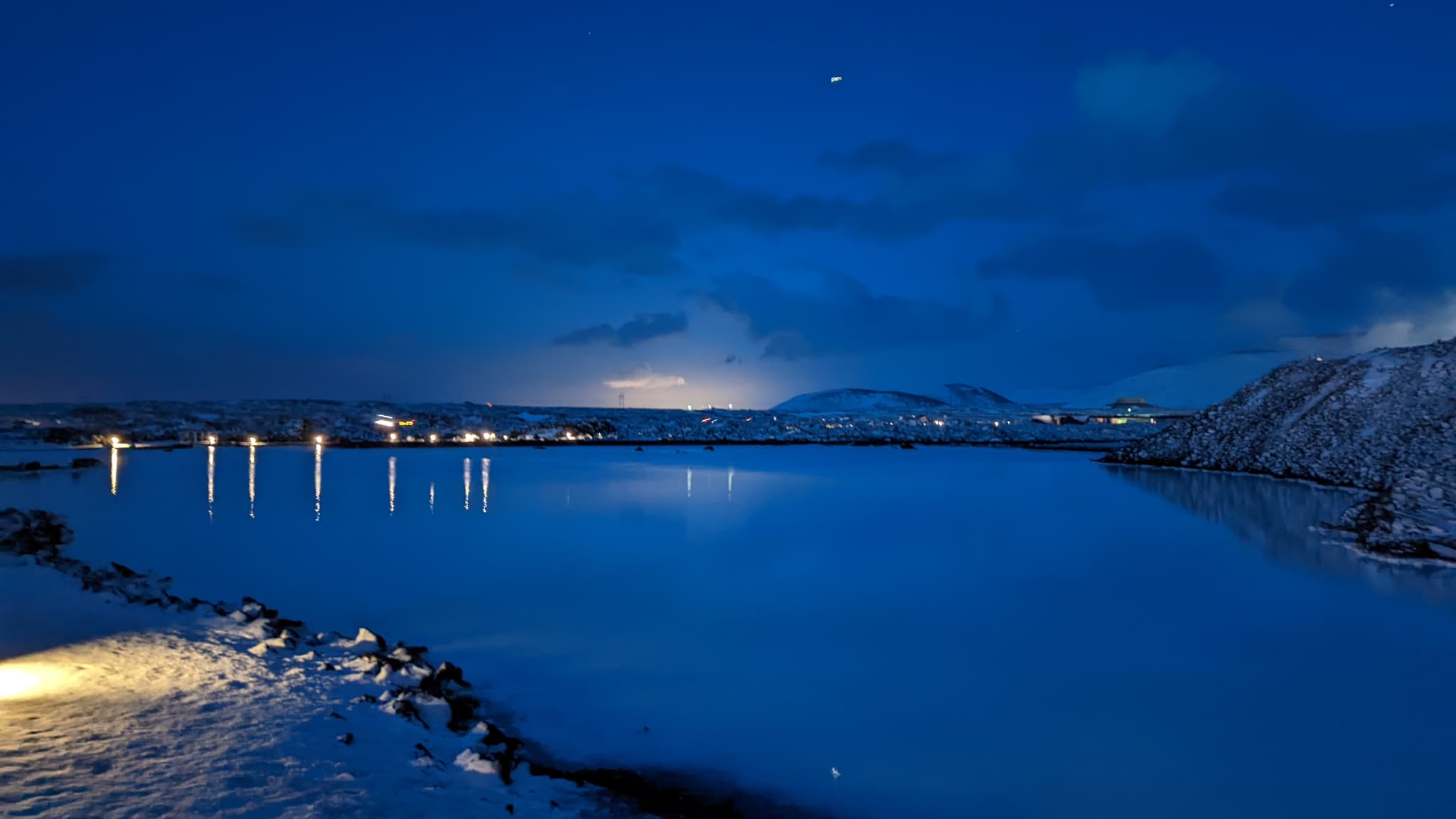 Photo prise de nuit avec le Google Pixel 6 Pro Photo prise de nuit avec le Google Pixel 6 Pro