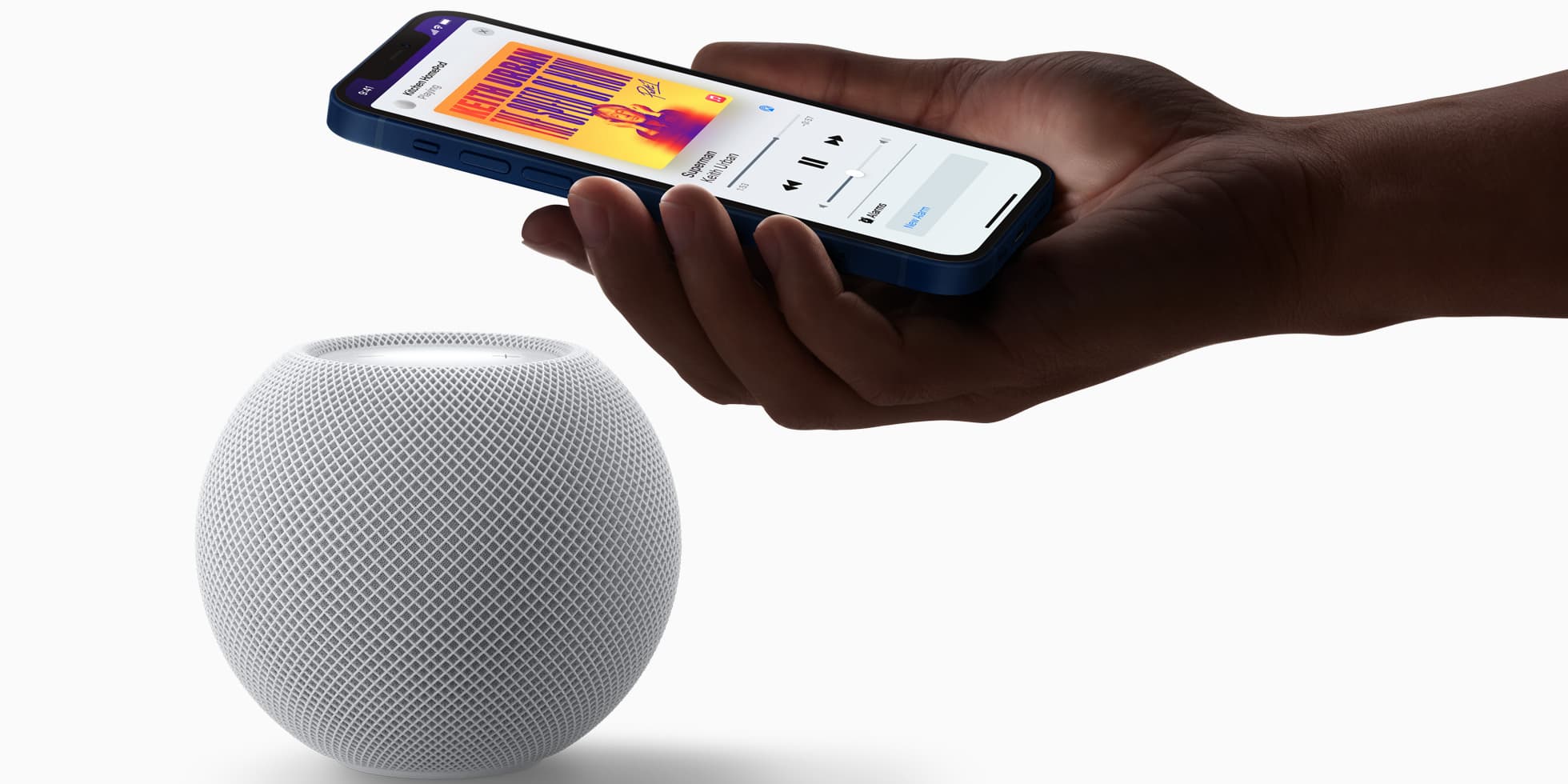 Lors de sa Keynote du mardi 13 octobre, Apple a présenté sa nouvelle enceinte connectée, le HomePod mini
