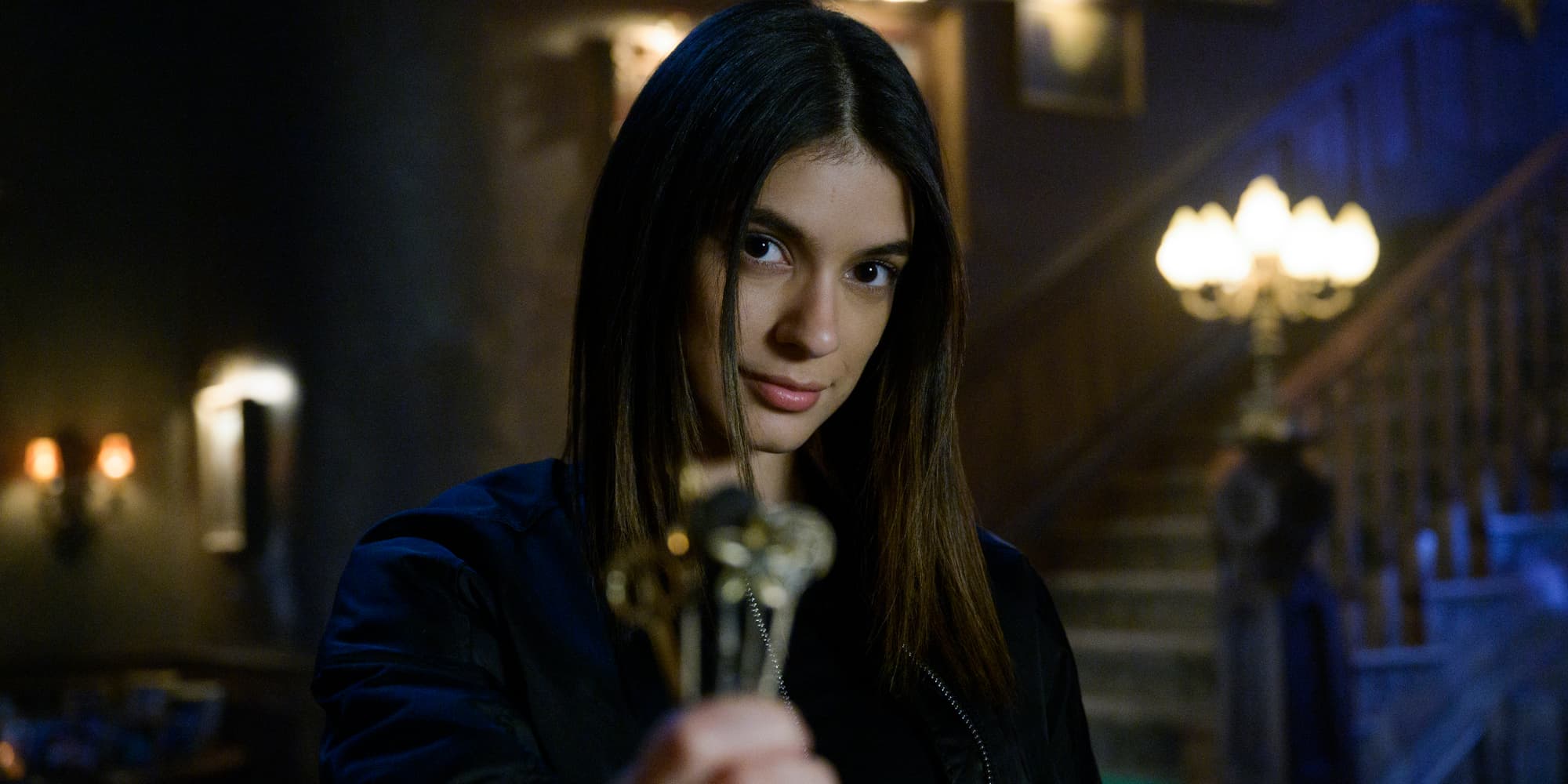 Laysla De Oliveira, alias Echo, alias Dodge, dans la série "Locke & Key".
