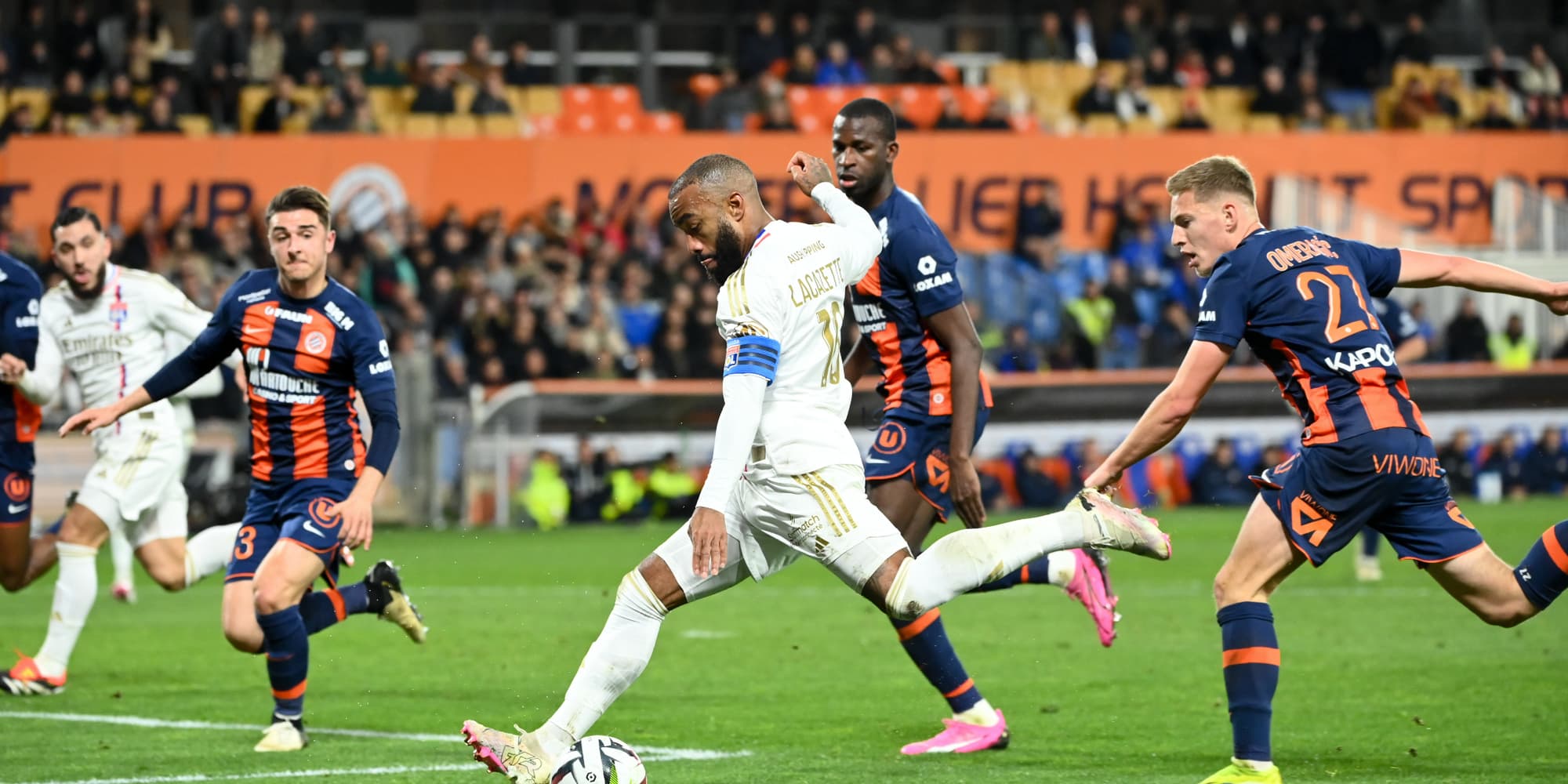 Alexandre Lacazette lors du match entre Montpellier et Lyon au Stade de la Mosson (Montpellier), le 11 février 2024