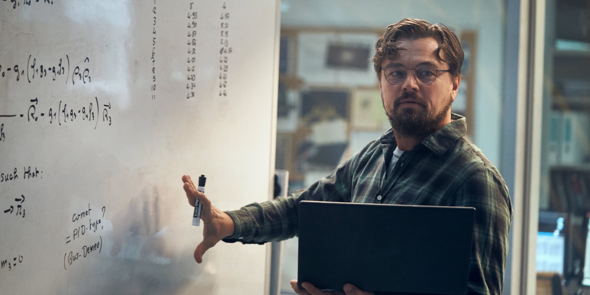 Leonardo DiCaprio incarne le Dr. Randall Mindy dans "Don't Look Up : Déni Cosmique".