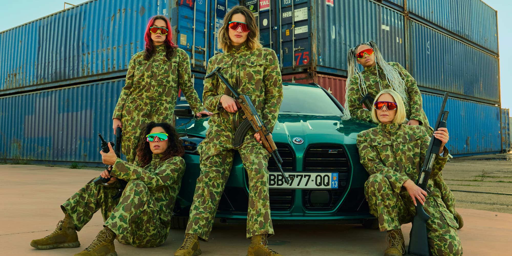 Rebecca Marder, Zoé Marchal, Tya Deslauriers, Naidra Ayadi et Pascale Arbillot dans "Les Lionnes".