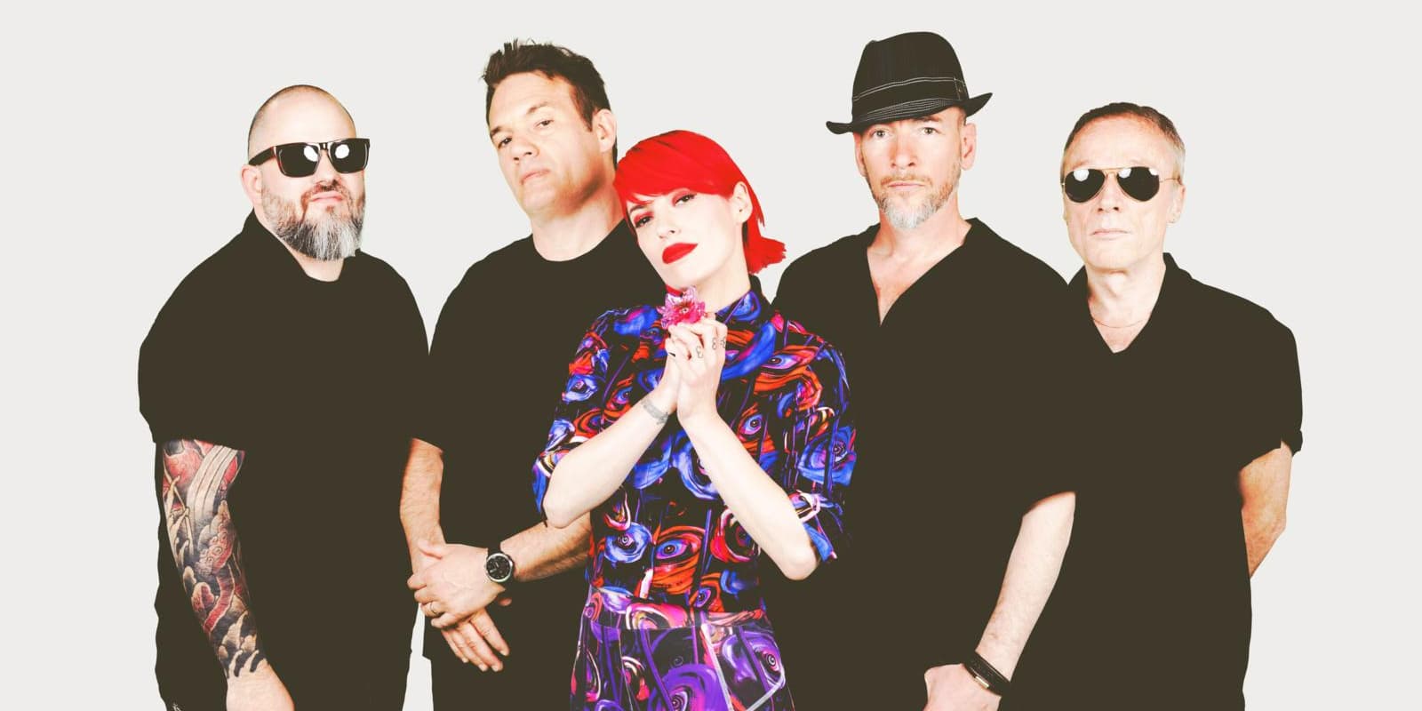 Le groupe de pop-rock français, Superbus, revient avec un nouveau single annonçant leur 7e album. 