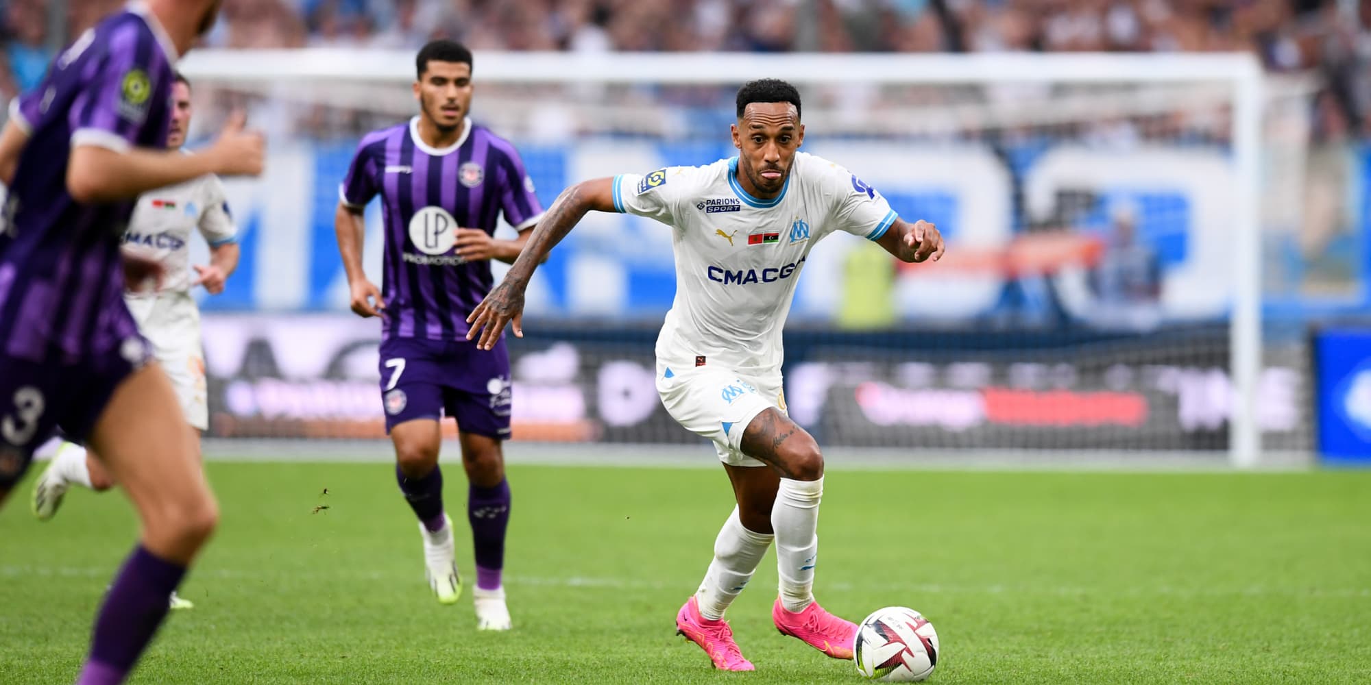 Pierre-Emerick Aubameyang lors de la 5e journée de Ligue 1 opposant l'OM à Toulouse, le 17 septembre 2023 à l'Orange Vélodrome de Marseille. 
