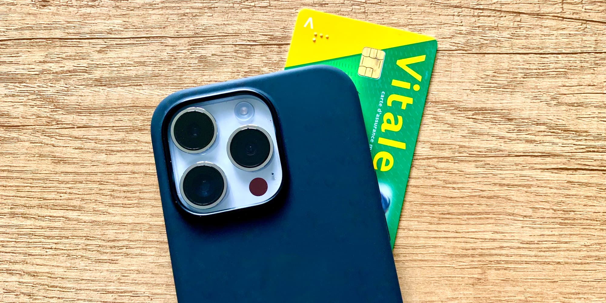 La carte Vitale sera bientôt disponible, pour tous, en version numérique sur smartphone.