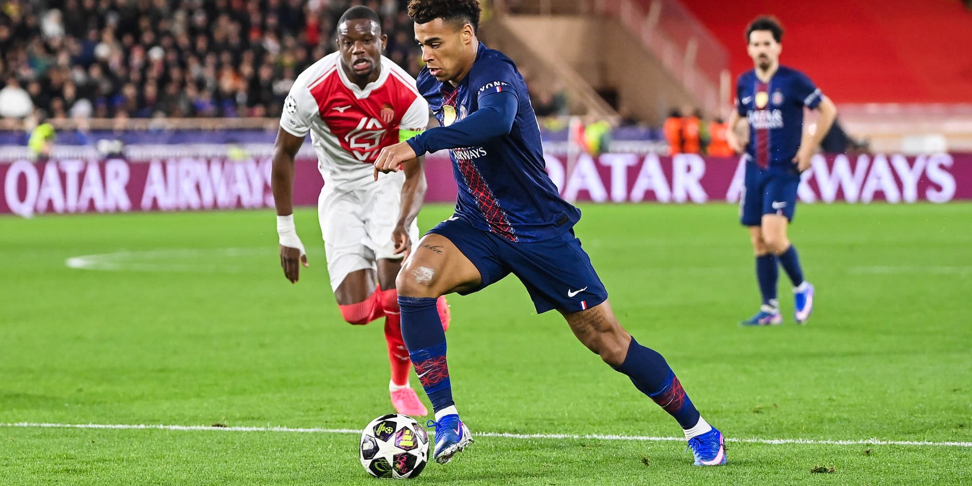 Désiré Doué lors du match de Ligue des Champions opposant Monaco à Paris, le 17 février au Stade Louis-II (Monaco).