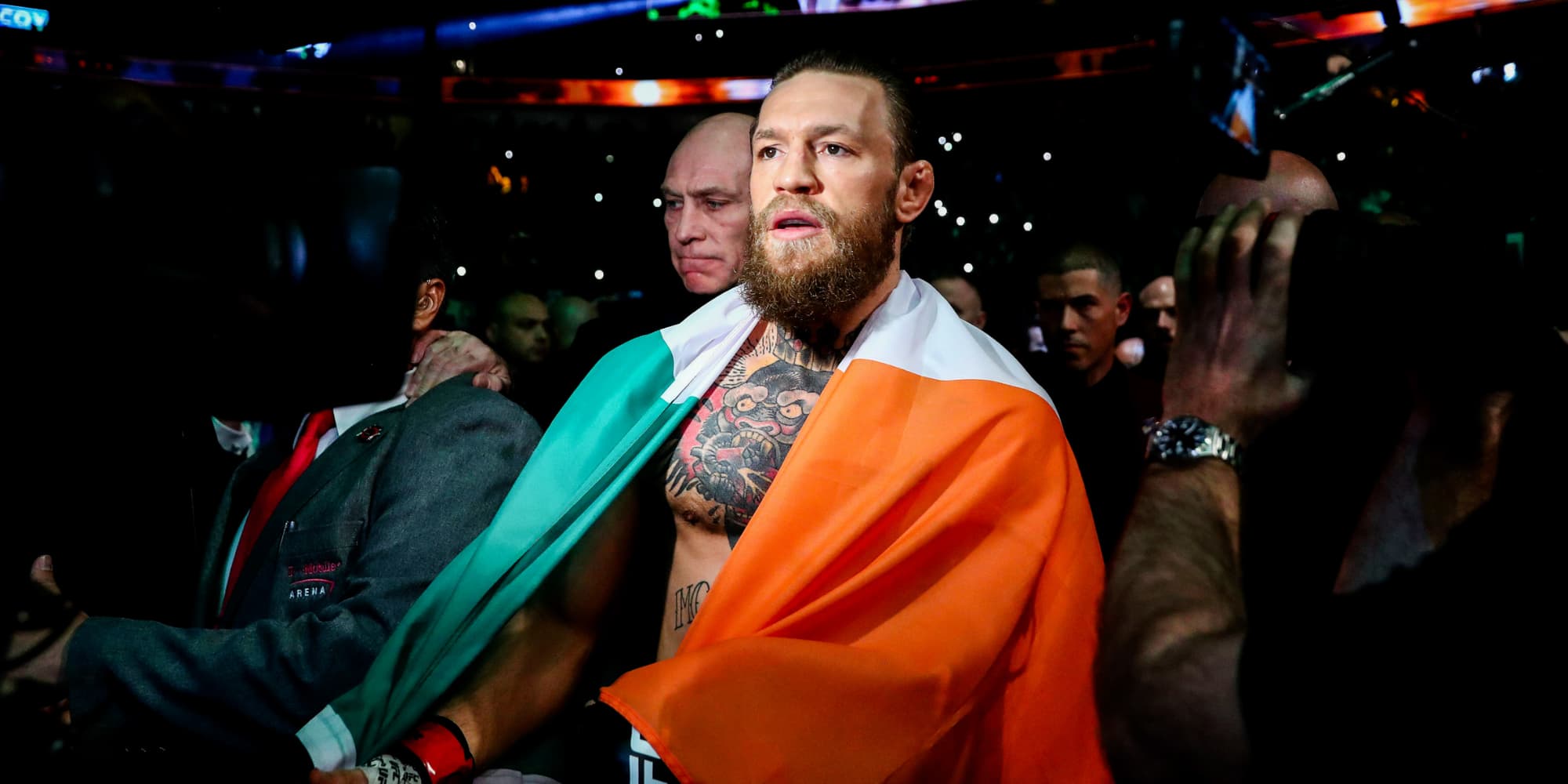 Conor McGregor faisant son entrée dans la T-Mobile Arena (Las Vegas) avant son combat face à Donald Cerrone lors de l'UFC 246, en janvier 2020.