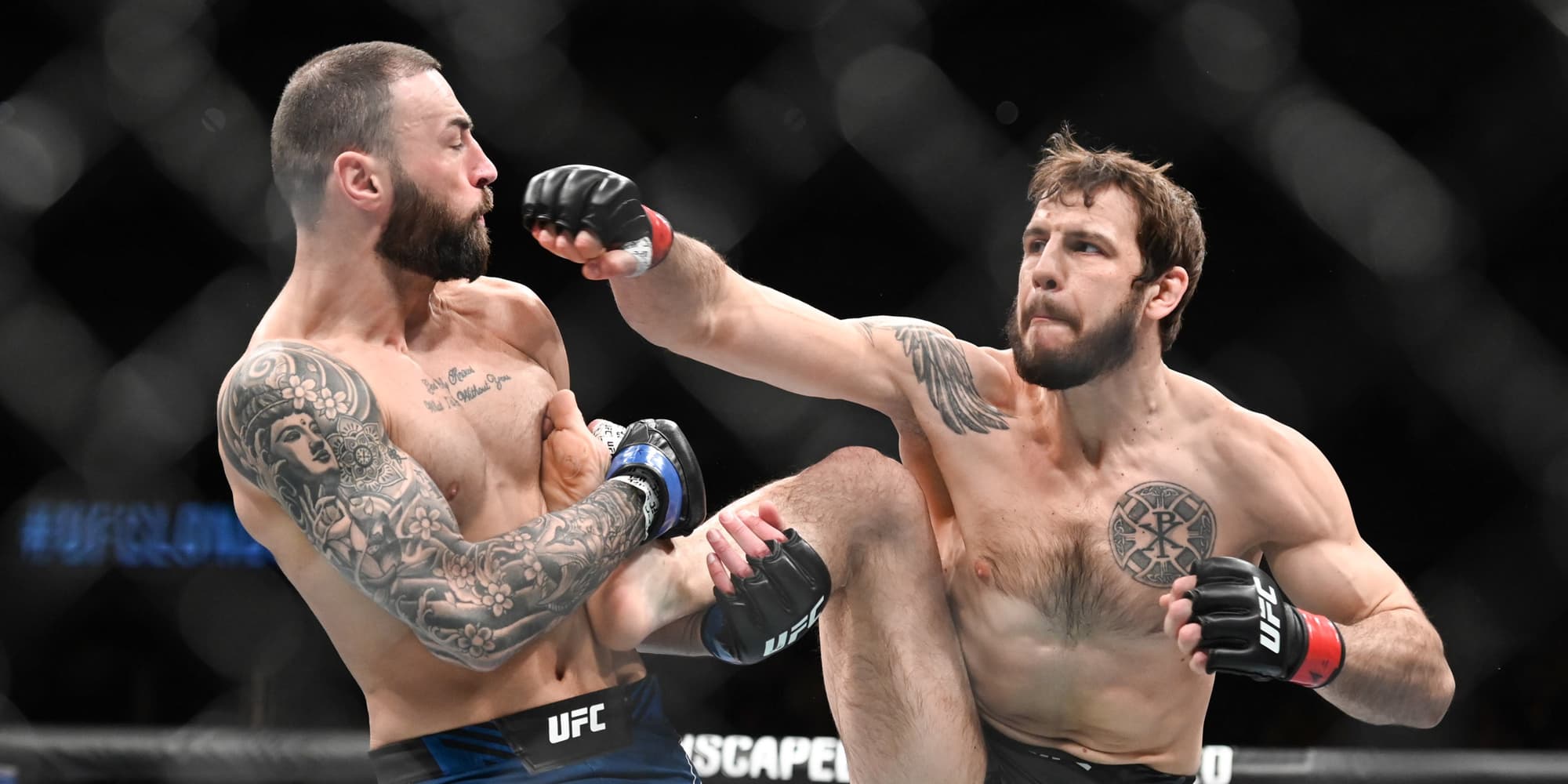 Nikita Krylov (gants rouges) face à Paul Craig (gants bleus) lors de l'UFC Fight Night à l'O2 Arena de Londres, le 19 mai 2022