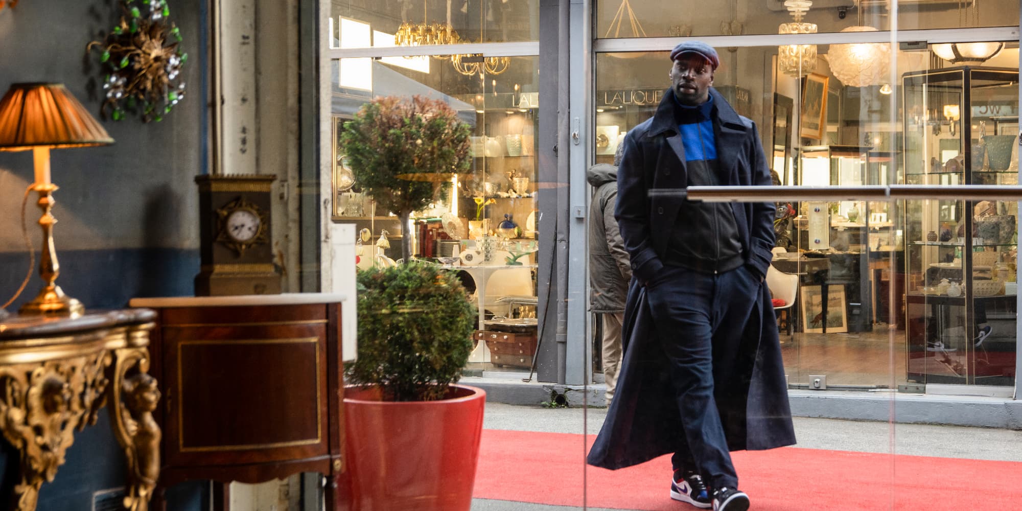 Omar Sy incarne Arsène Lupin dans la série Netflix qui sortira prochainement