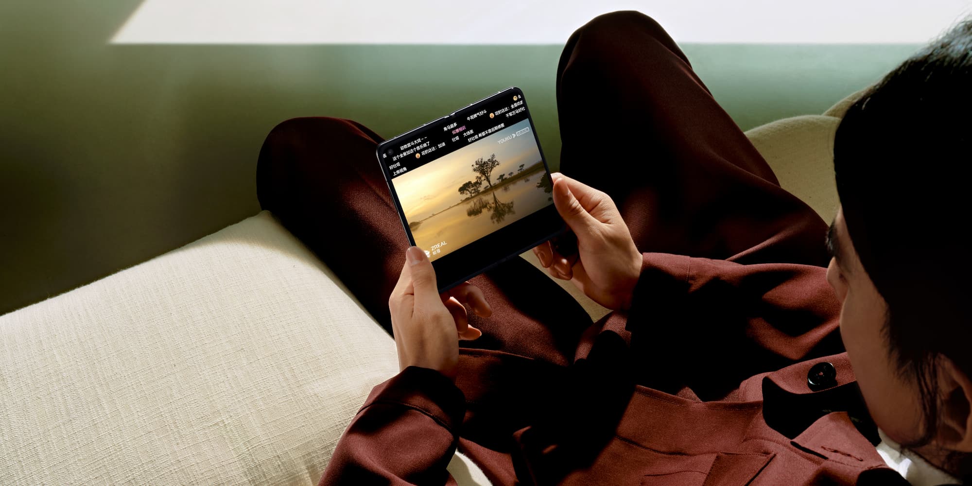 OPPO vient de présenter officiellement son premier smartphone pliable, le Find N