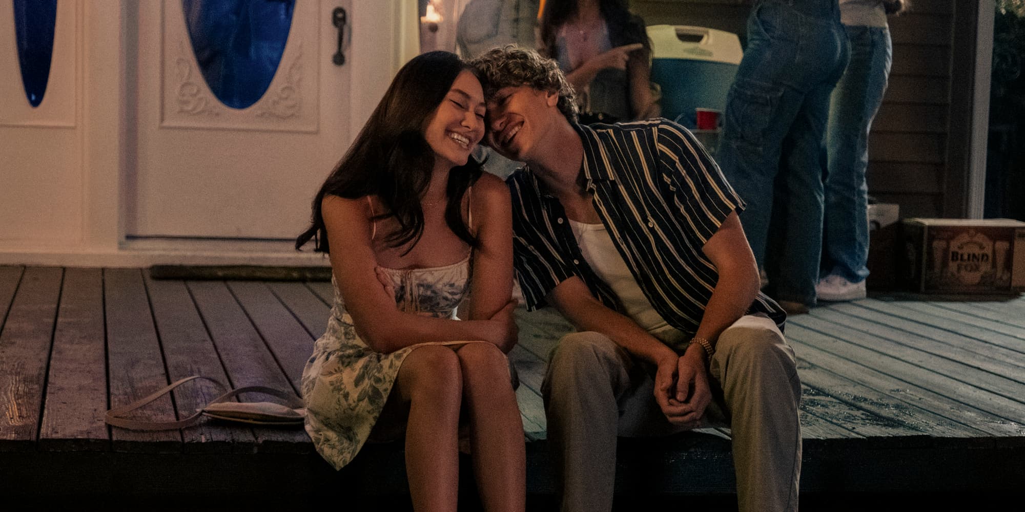 Retrouvez le couple Jeremiah-Belly (Gavin Casalegno et Lola Tung) dans la saison 3 de "L'Été où je suis devenue jolie", prochainement sur Prime Video.