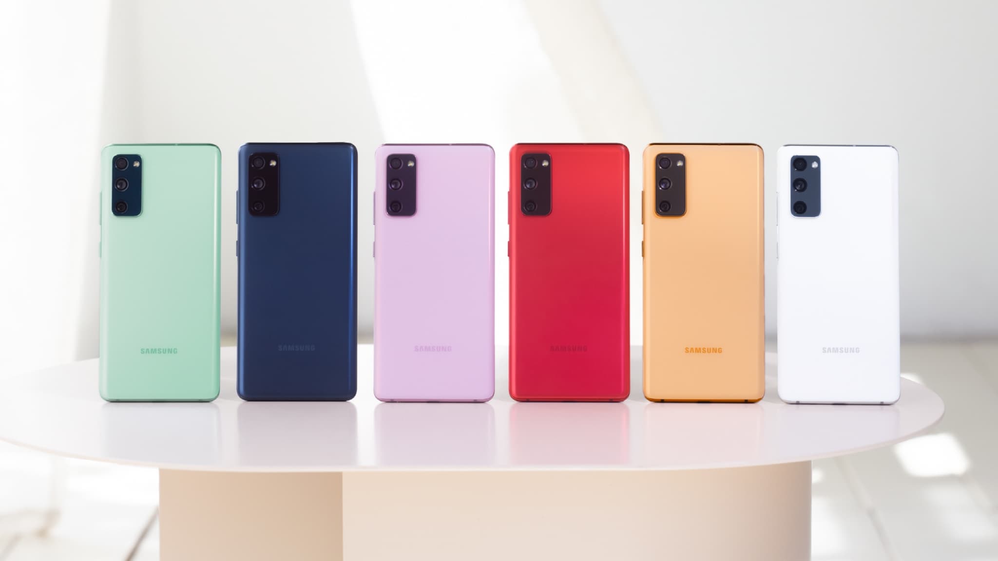 Les différentes coloris du Samsung Galaxy S20 FE