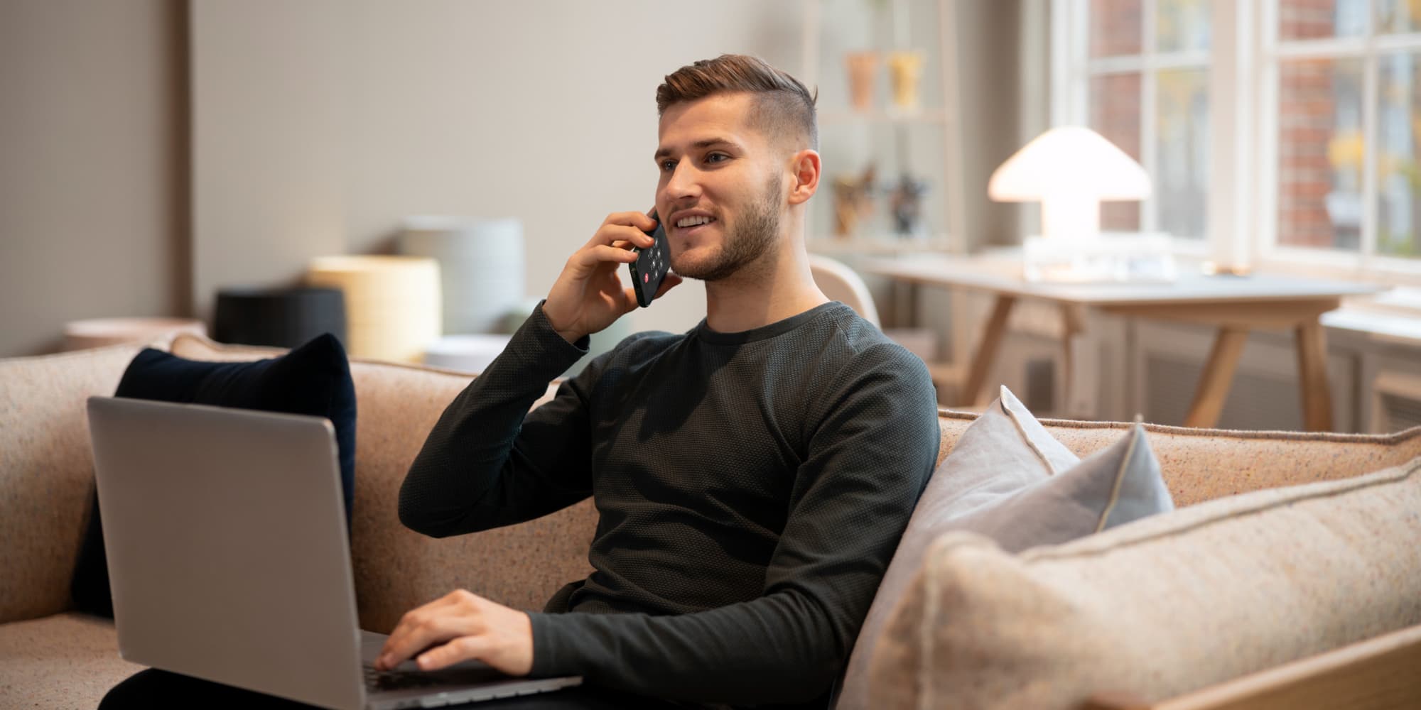 On vous explique comment fonctionne la mise en attente lors de conversations téléphoniques.