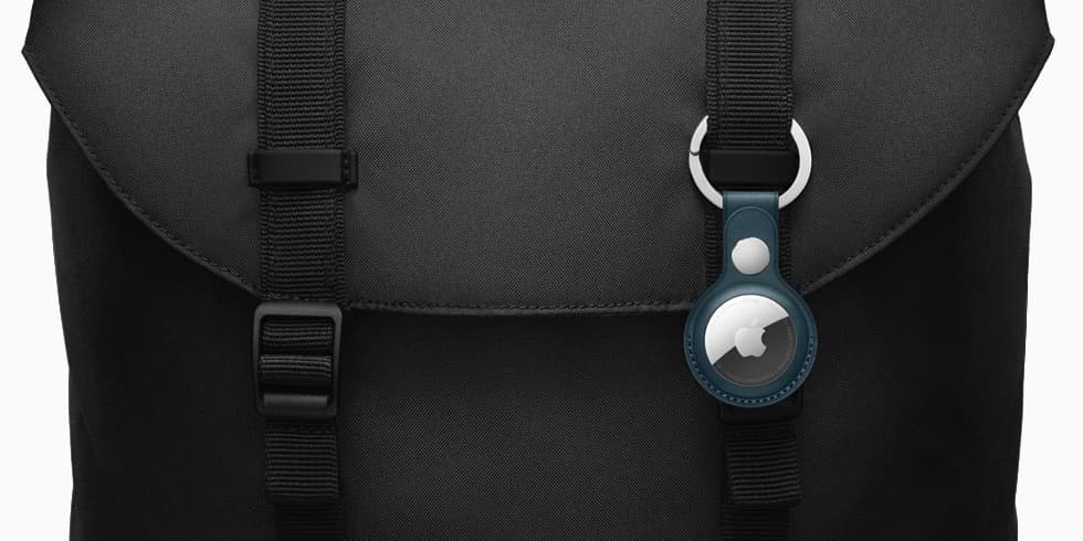 L'AirTag d'Apple peut par exemple être attaché à un bagage pour le suivre à la trace.
