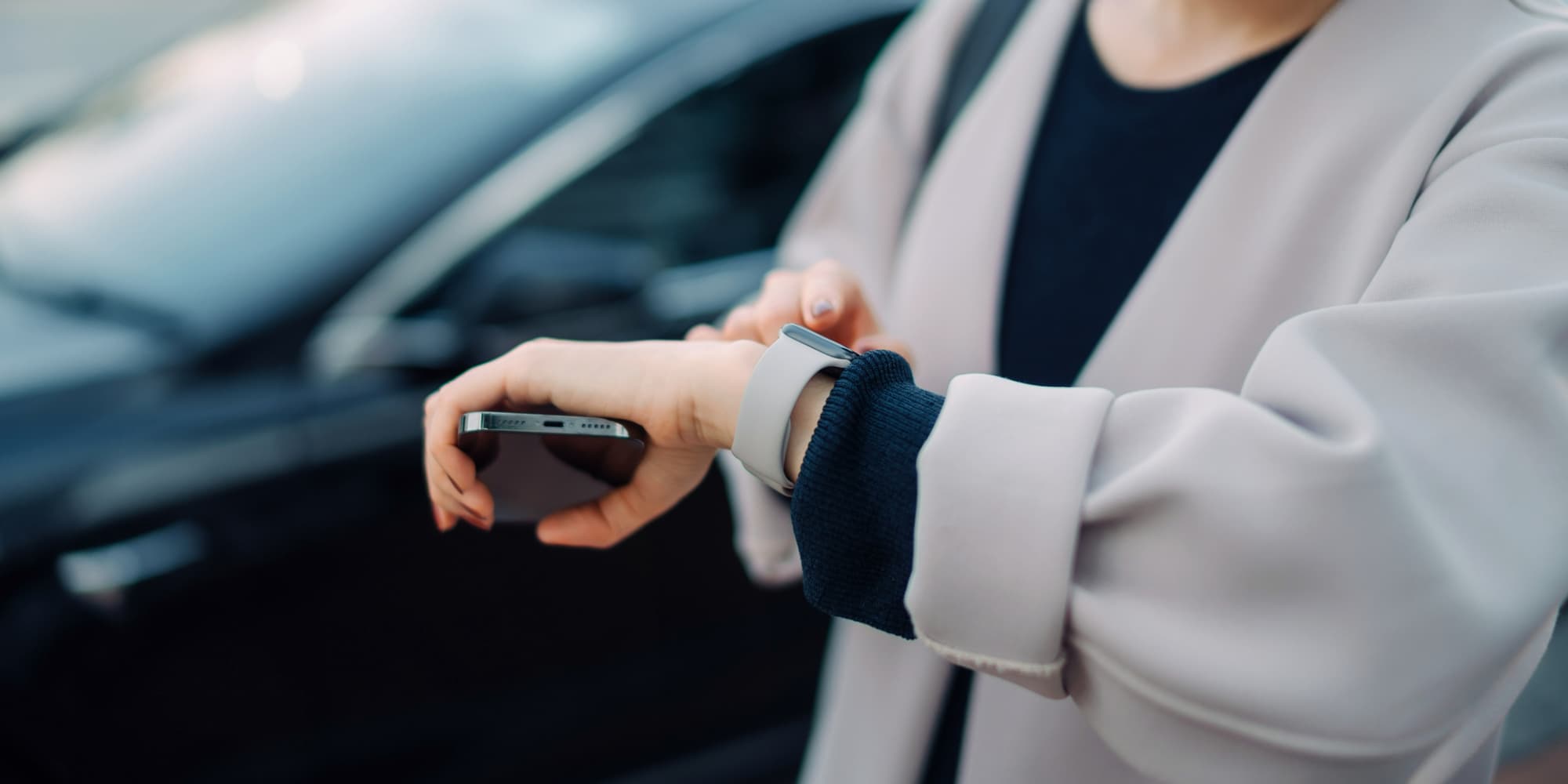 Grâce à iOS 17, il sera bientôt possible de retrouver son Apple Watch via son iPhone.