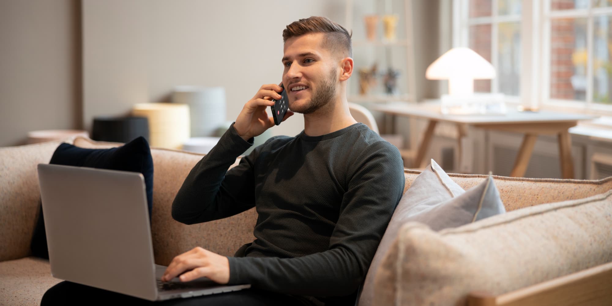 On vous explique comment fonctionne la mise en attente lors de conversations téléphoniques.