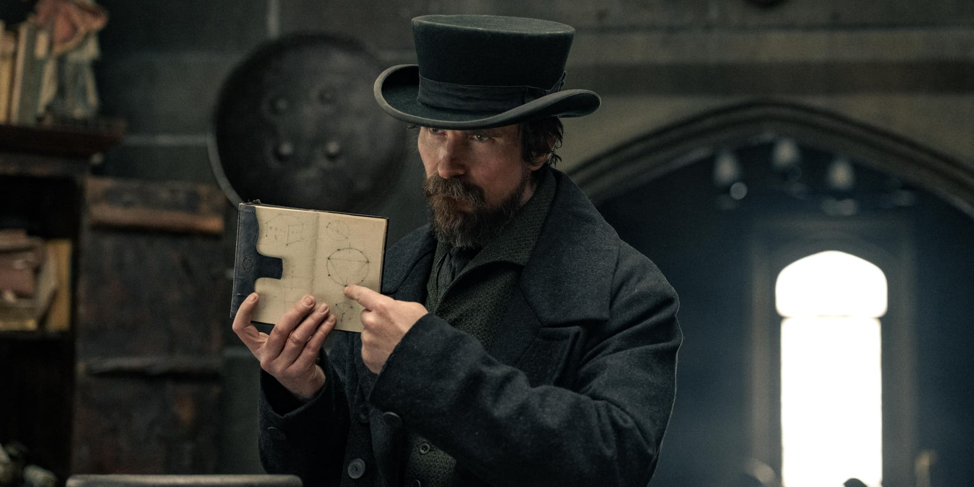 Christian Bale entraîne le jeune Edgar Allan Poe dans une enquête macabre
