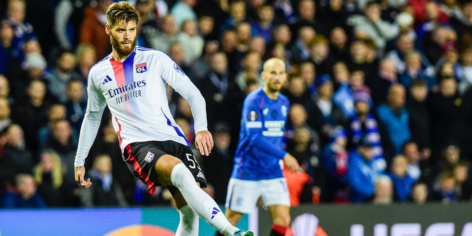 Duje Caleta-Car lors du match opposant l'OL aux Glasgow Rangers en Ligue Europa
