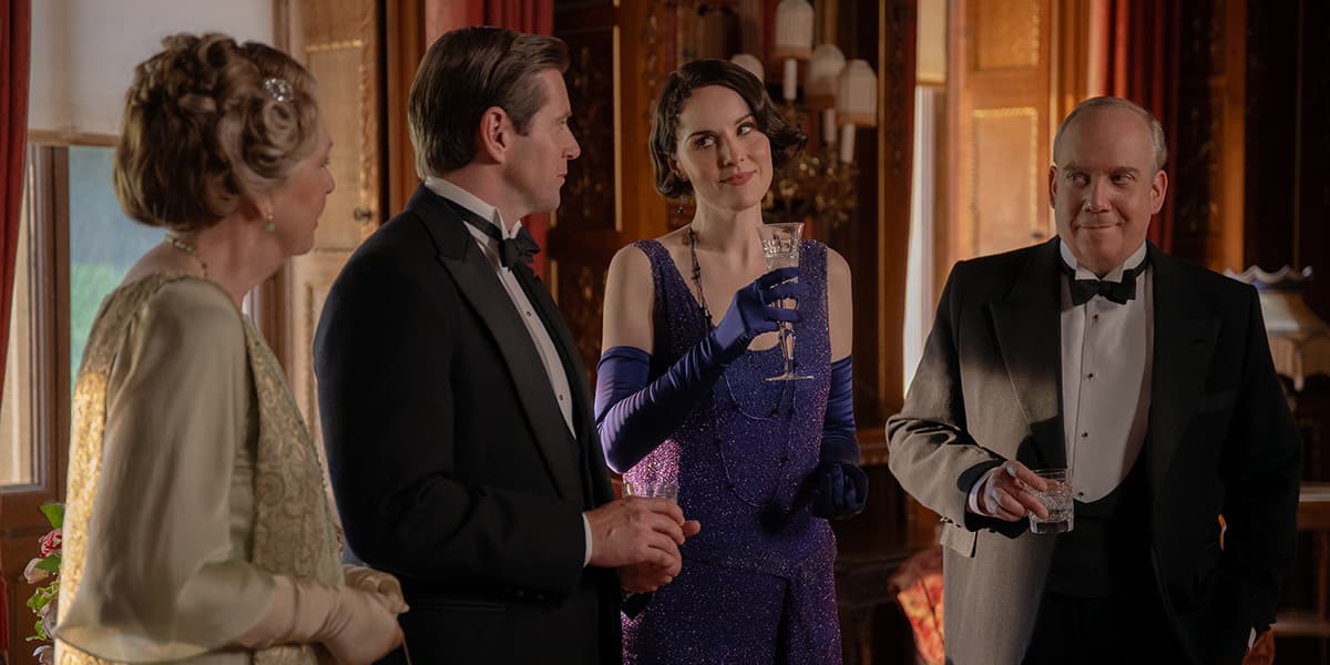 Retrouvez les membres de la famille Crawley dans le dernier opus de la saga "Downton Abbey", disponible en VOD chez SFR. 