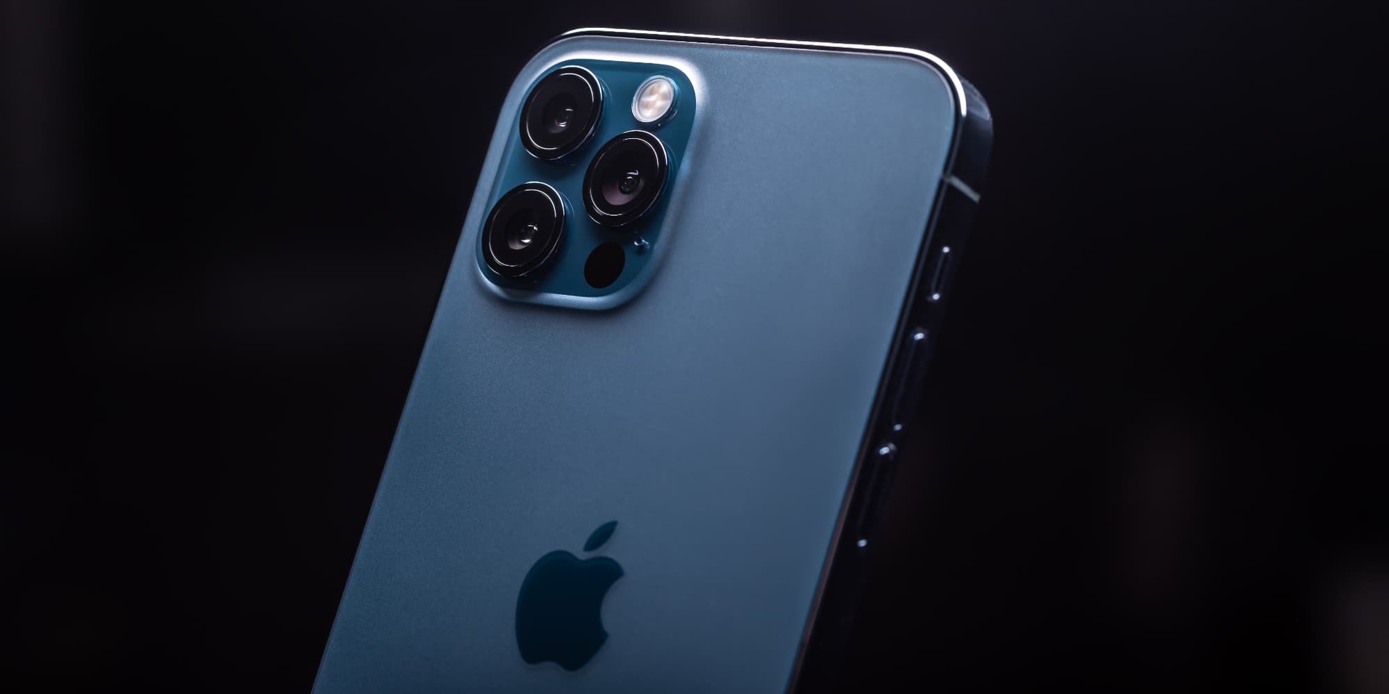 À quelques mois de sa sortie, la Toile s'impatiente de découvrir le successeur de l'iPhone 12...