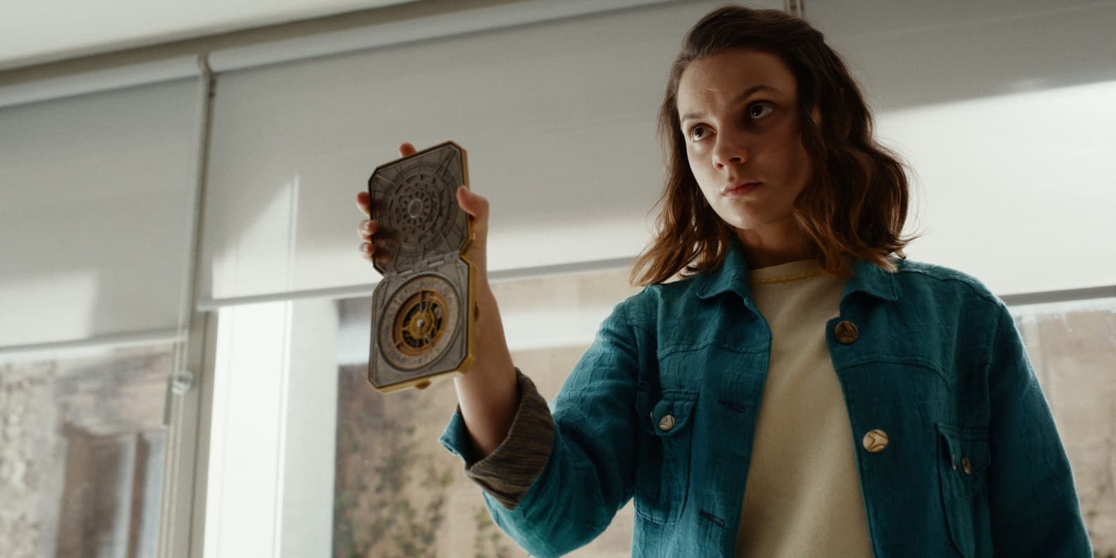 Lyra Belacqua revient avec sa boussole dans la saison 2 de His Dark Materials sur OCS
