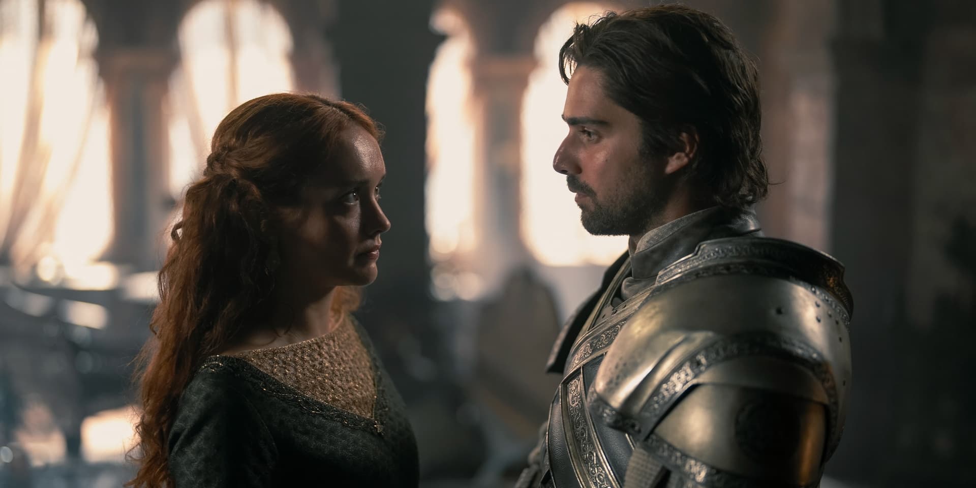 Alicent Hightower (Olivia Cook) et Criston Cole (Fabien Frankel) dans l'épisode 1 de la deuxième saison de "House of the Dragon".