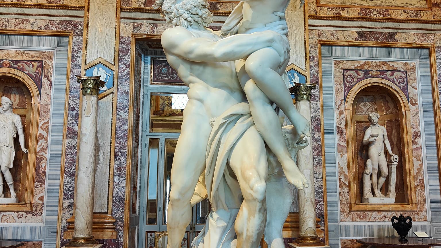 Les amateurs d'art seront ravis d'apprendre que le Find X3 Pro permet de capteur tous les détails d'une œuvre... Les amateurs d'art seront ravis d'apprendre que le Find X3 Pro permet de capteur tous les détails d'une œuvre...
