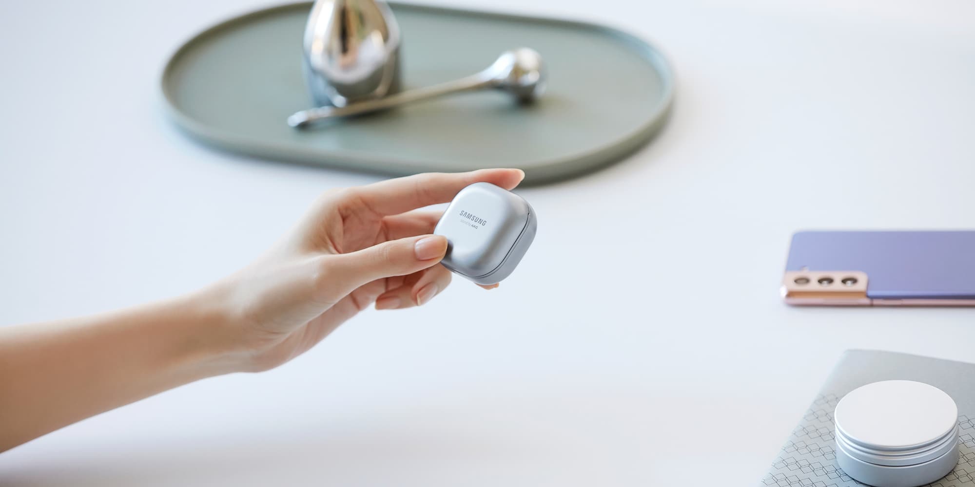 Les Samsung Galaxy Buds Pro (ici en photo) vont bientôt voir l'arrivée de leurs successeurs, les Galaxy Buds 2