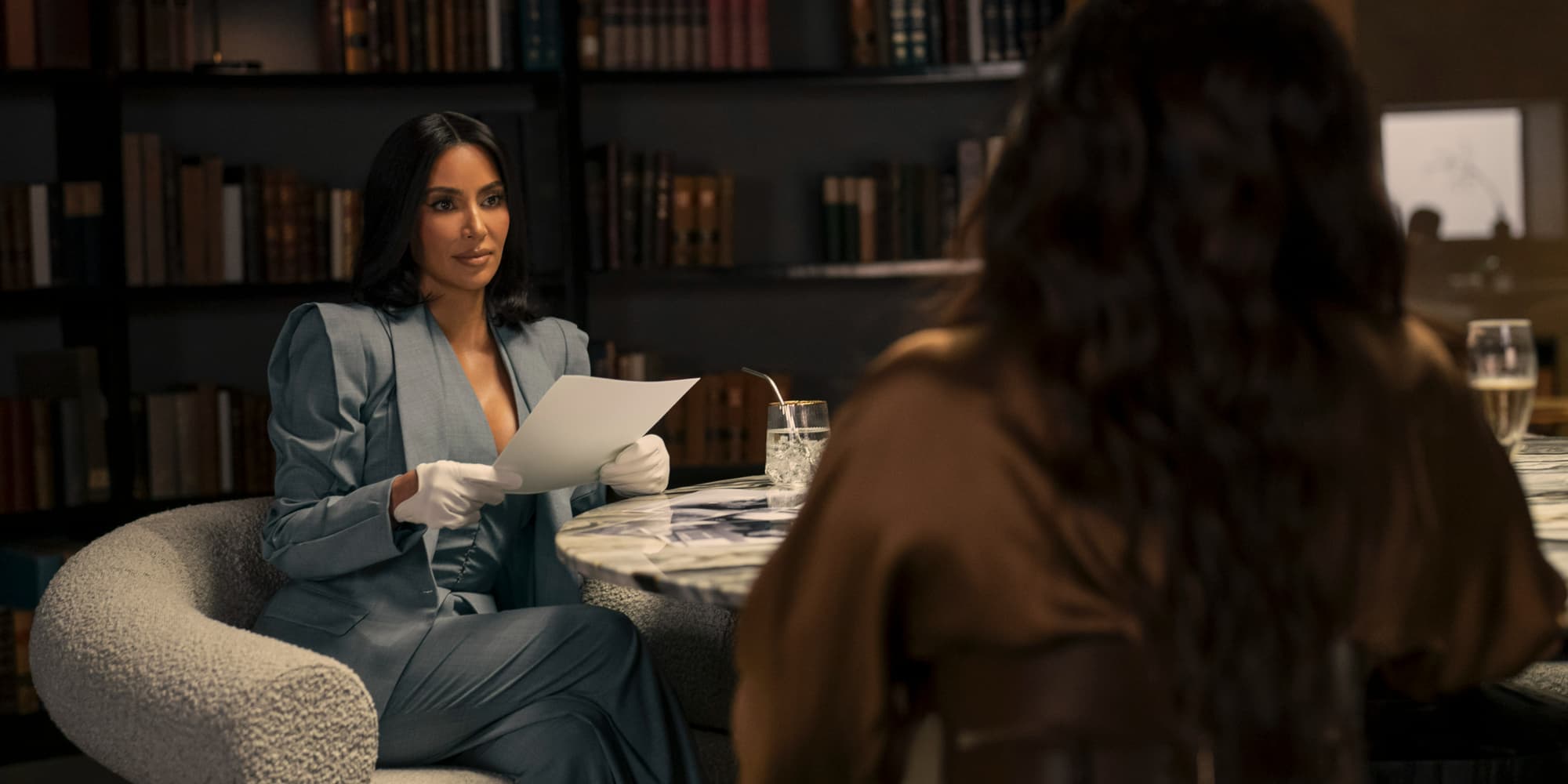 Kim Kardashian dans ''All's Fair'', prochainement sur Disney+. 