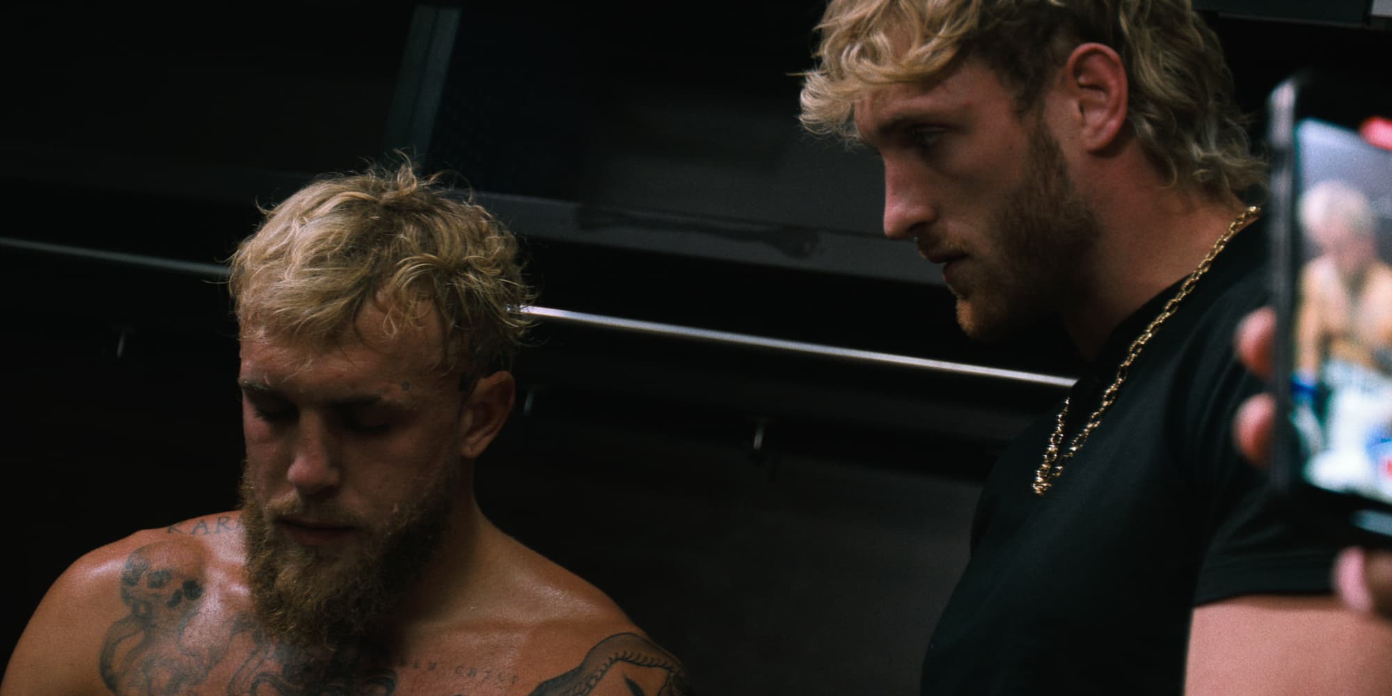 Jake Paul et son frère Logan à l'entraînement.