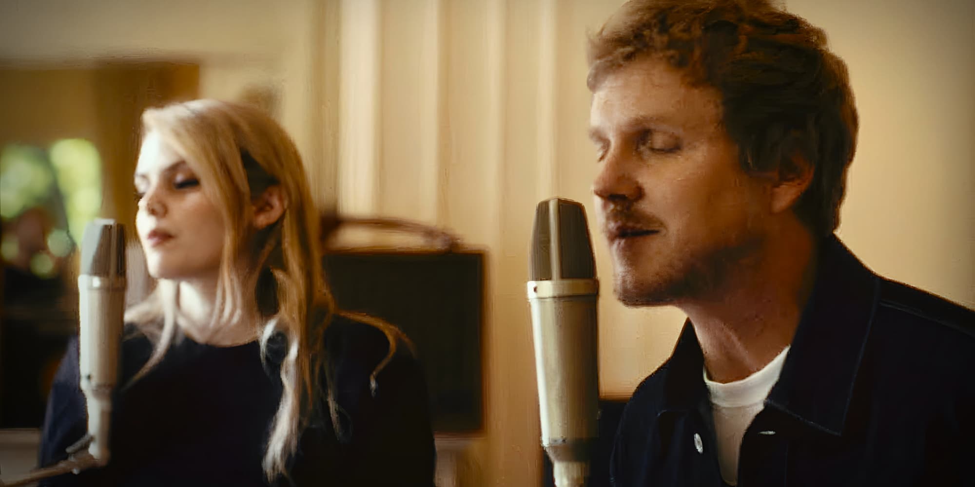 Le groupe Kyo s'associe à Cœur de Pirate pour enregistrer une version inédite d'un tube des années 2000.