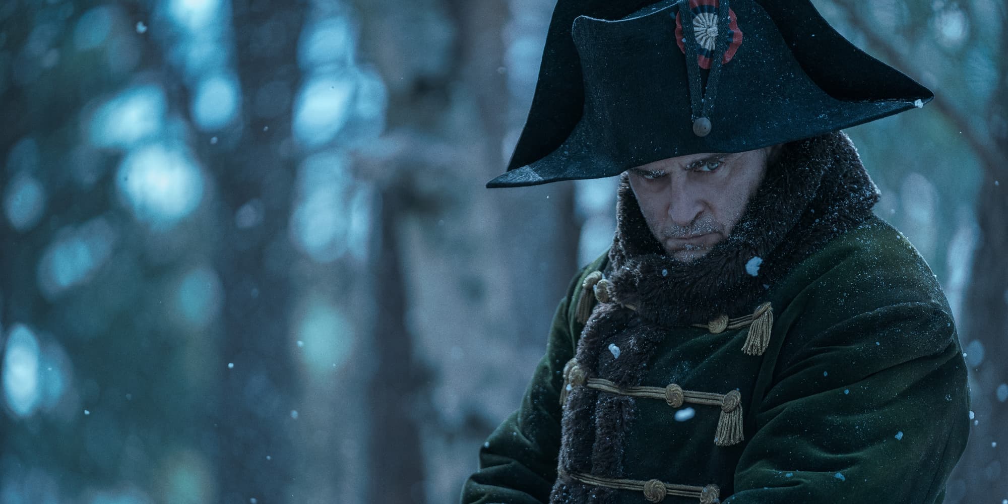 Joaquin Phoenix est Napoléon dans le nouveau film à grand spectacle de Ridley Scott, bientôt disponible en VOD chez SFR.