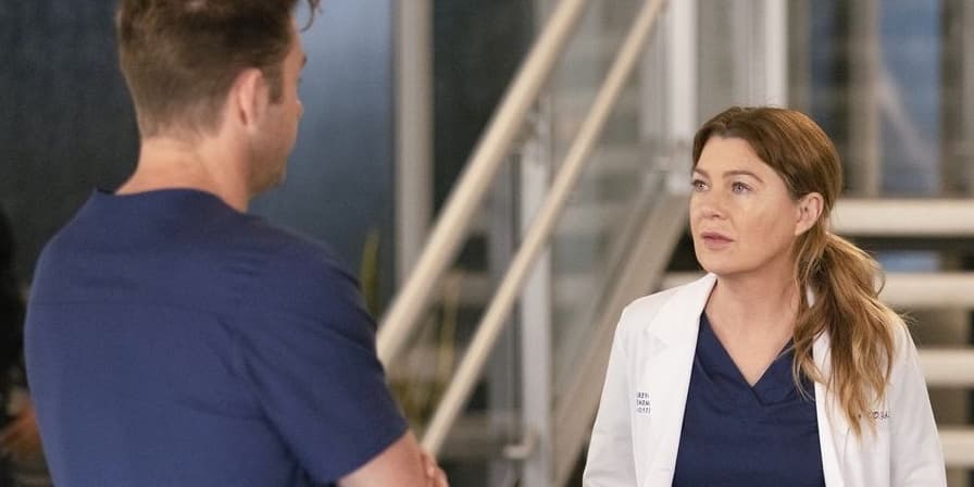Meredith Grey (Ellen Pompeo) face à Nick Marsh (Scott Speedman) dans la saison 18 de "Grey's Anatomy".