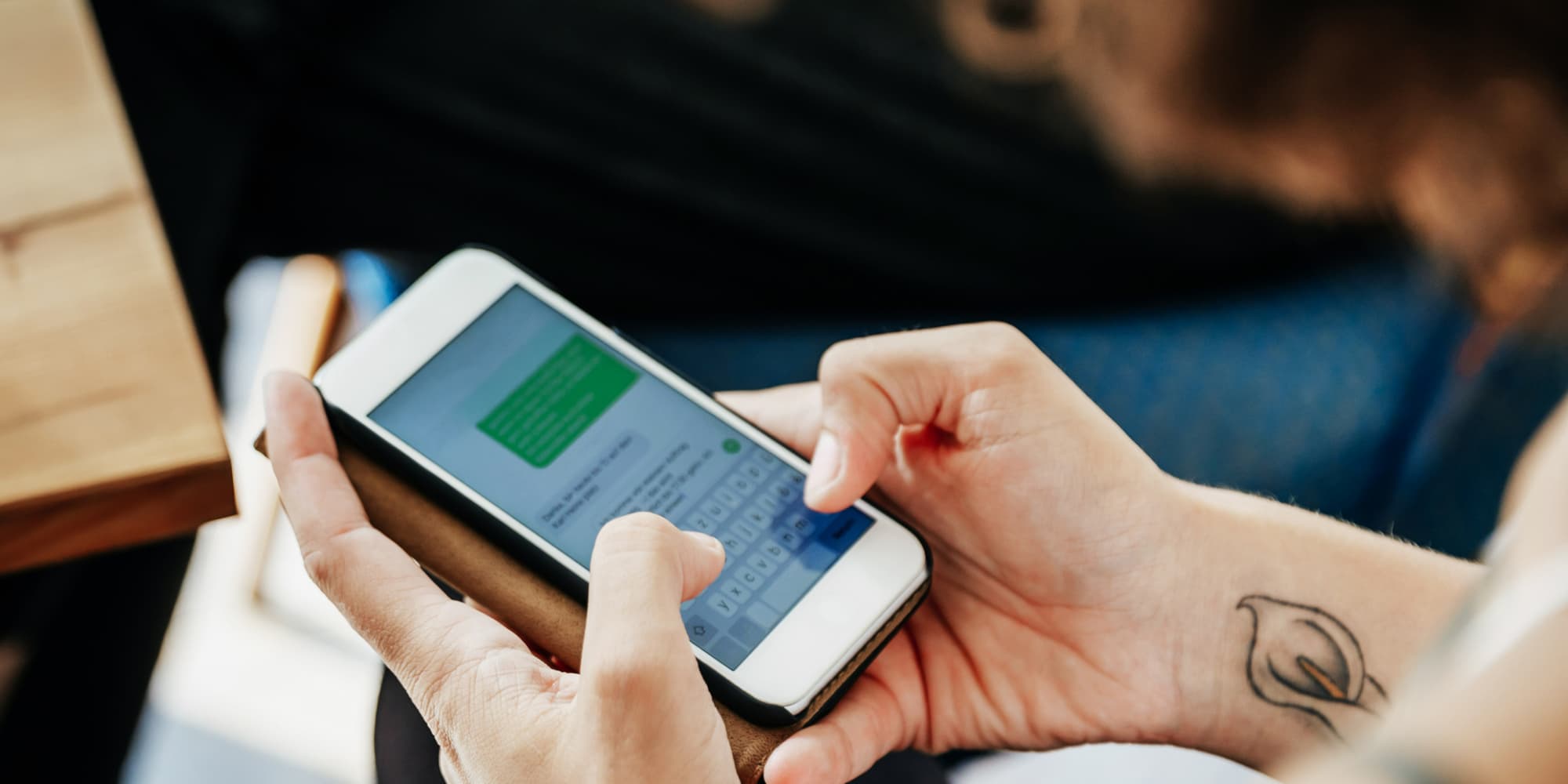 WhatsApp a récemment dévoilé, en version bêta, une fonctionnalité pratique permettant de modifier ses messages après envoi.
