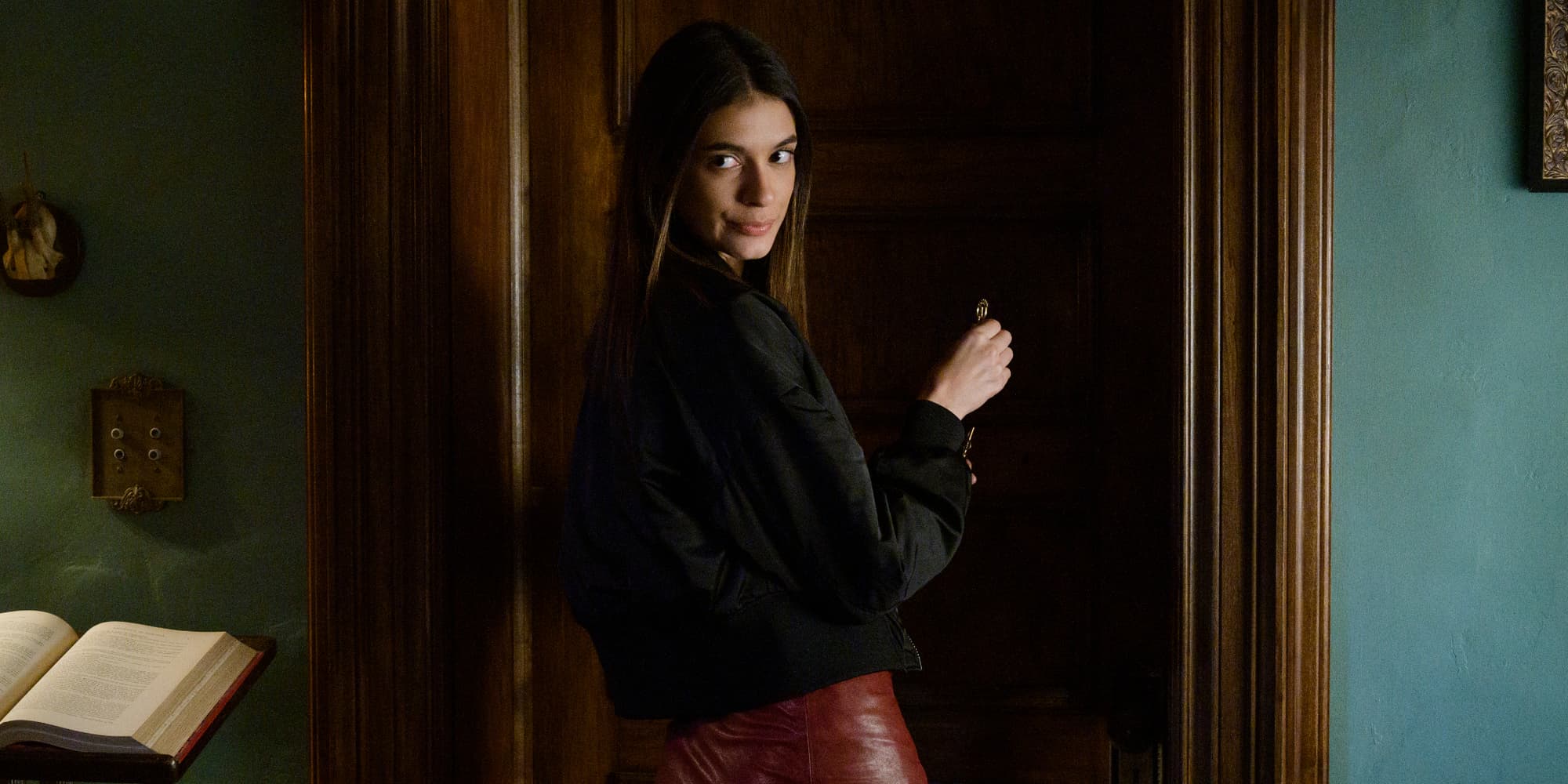 Laysla De Oliveira incarne (en partie) l'être maléfique de "Locke & Key", alias Echo, alias Dodge, alias... ?
