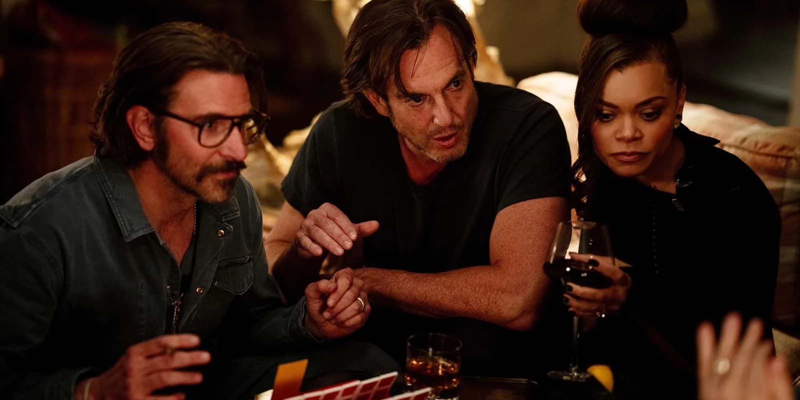 Bradley Cooper, Will Arnett et Andra Day dans "Is This Thing On ?"