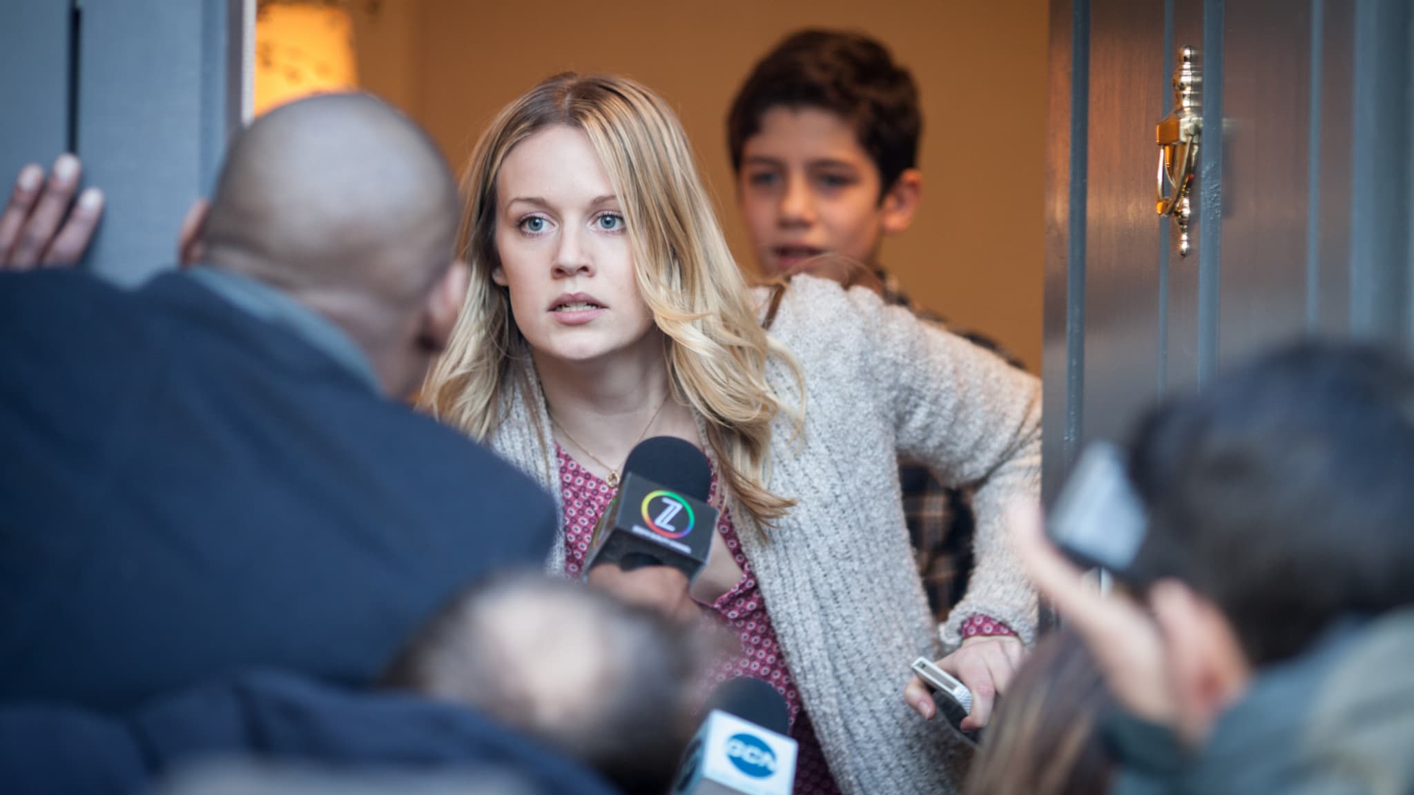 Alice Durand (Cara Theobold) et Flynn Durand (Patrick McAuley), personnages secondaires de la série Absentia.