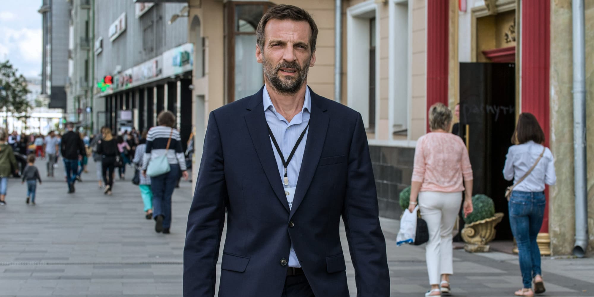 Mathieu Kassovitz, aka Malotru sera interprété par l'acteur Michael Fassbender dans le remake américain du Bureau des Légendes de George Clooney.