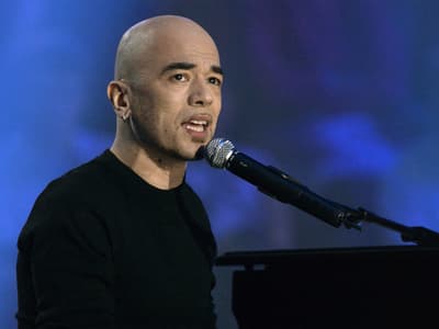 Pascal Obispo se confie sur le concert où il s'est fait tirer dessus