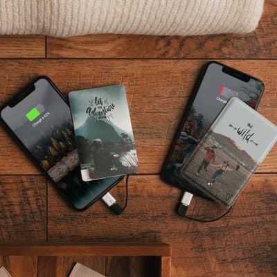 Idée cadeau de Noël : une batterie externe personnalisable