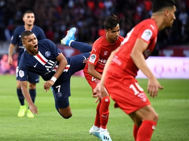 Kylian Mbappé, objet de discorde entre le PSG et l’Équipe de France