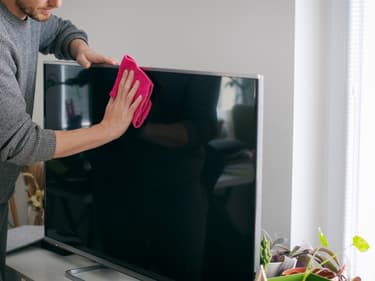 Comment bien nettoyer sa TV ?