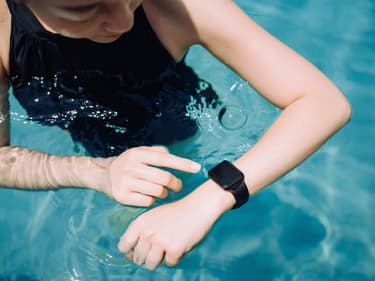 Apple Watch : comment évacuer l'eau de la montre connectée ?