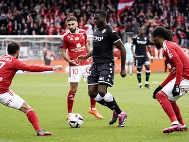 Ligue 1 :  le programme de la 30e journée, avec Brest - Monaco et PSG - OL