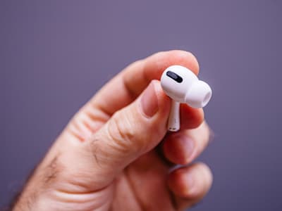 Insolite : des AirPods aident la police à déjouer un cambriolage à un million d’euros