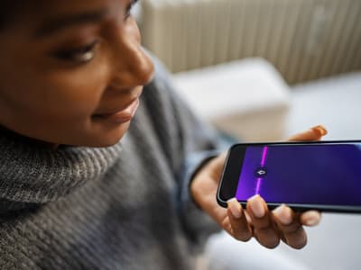 Battle d'assistants vocaux : qui est le plus intelligent entre Siri, Alexa, Bixby et Google Assistant ?