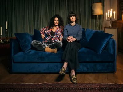 Extra-Lucide : la série avec Camille Rutherford et Sabrina Ouazani arrive sur CINÉ+ OCS